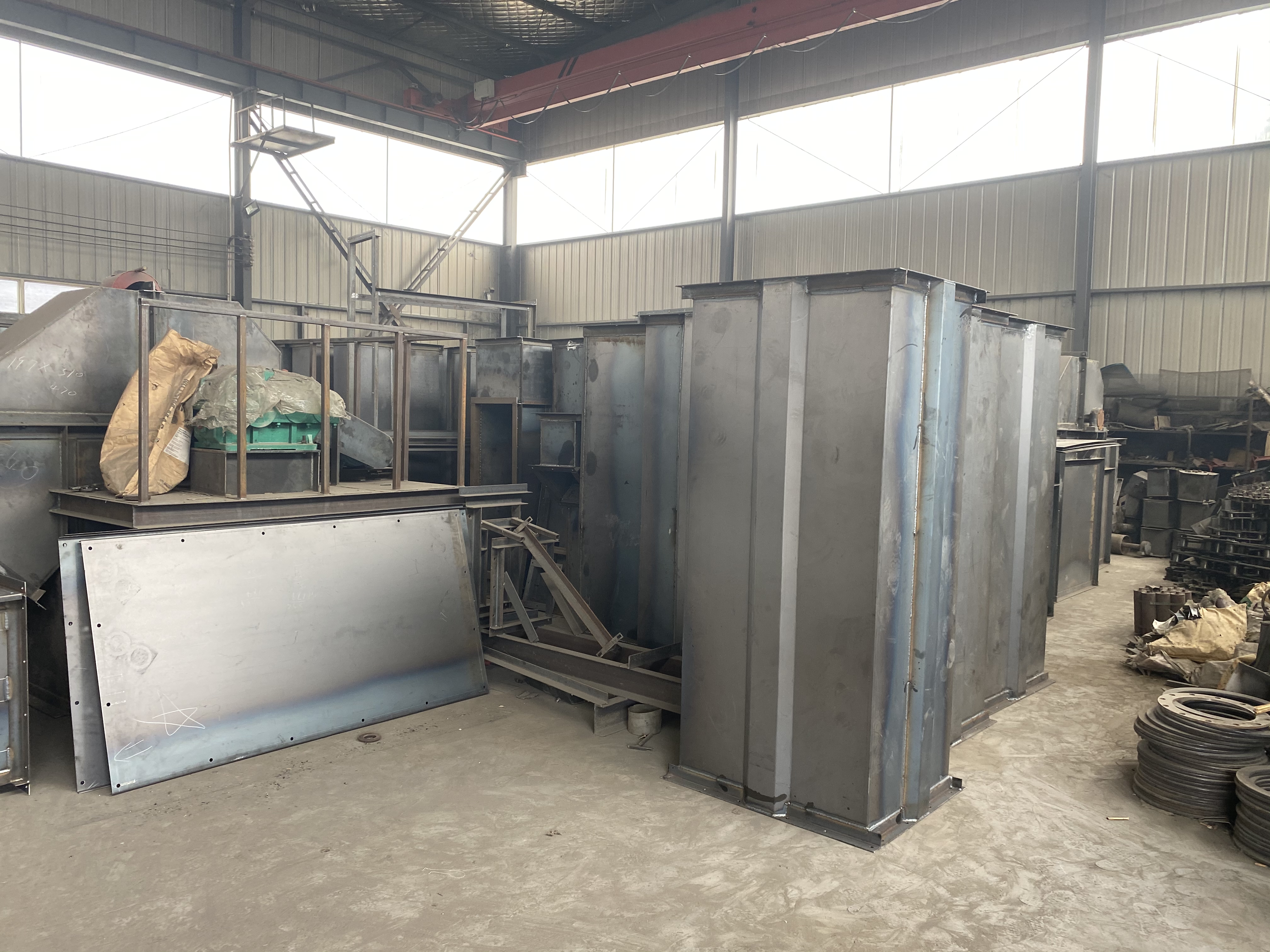 斗式提升機外形尺寸應該如何算?(斗式提升機外形圖片)